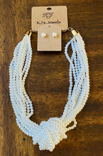 Load image into Gallery viewer, Ladies Big Knot Faux Pearl Necklace
