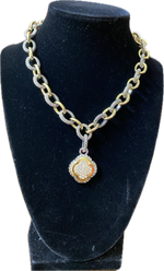 Load image into Gallery viewer, Ladies&#39; Chain Link Clover Pendant Necklace Set
