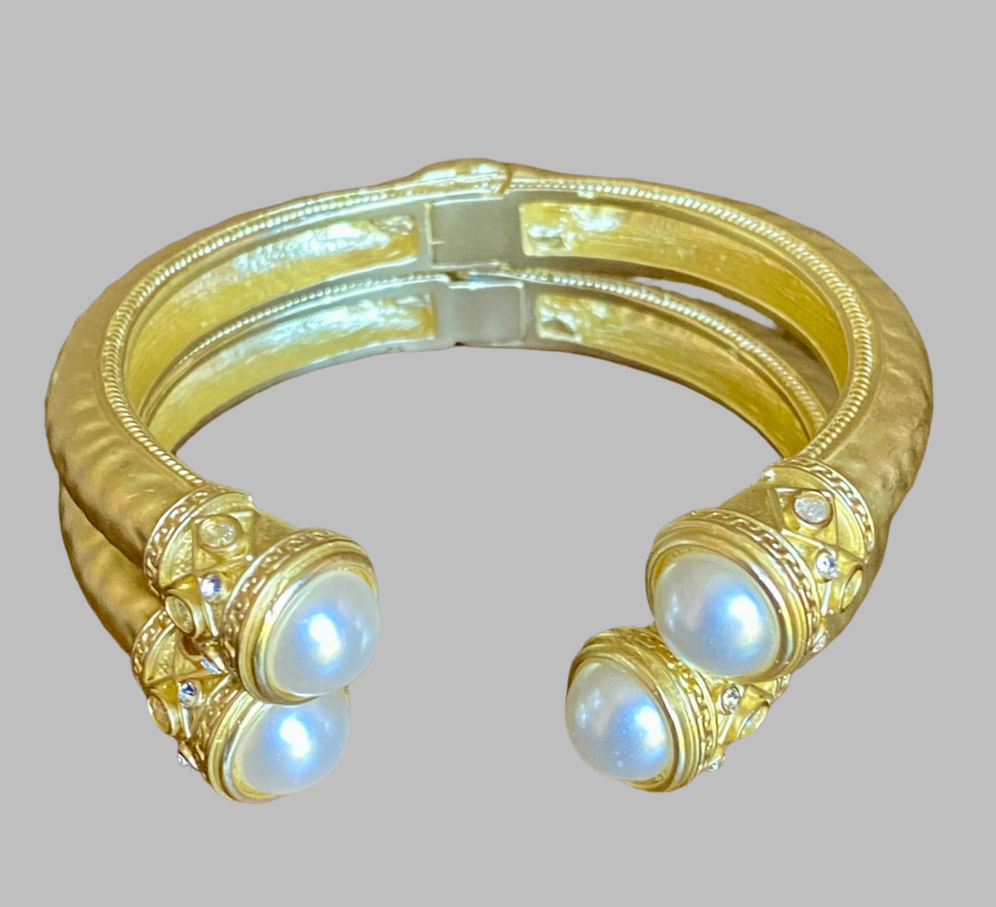 Ladies Gold Cuff Bangle