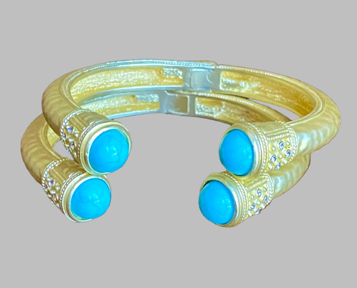 Ladies Gold Cuff Bangle