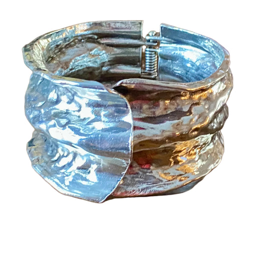 Ladies' Hammered Split Cuff