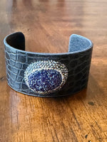 Load image into Gallery viewer, Ladies&#39; Snakeskin Textured Cuff with Druzy/Pearl Accent Embellishment
