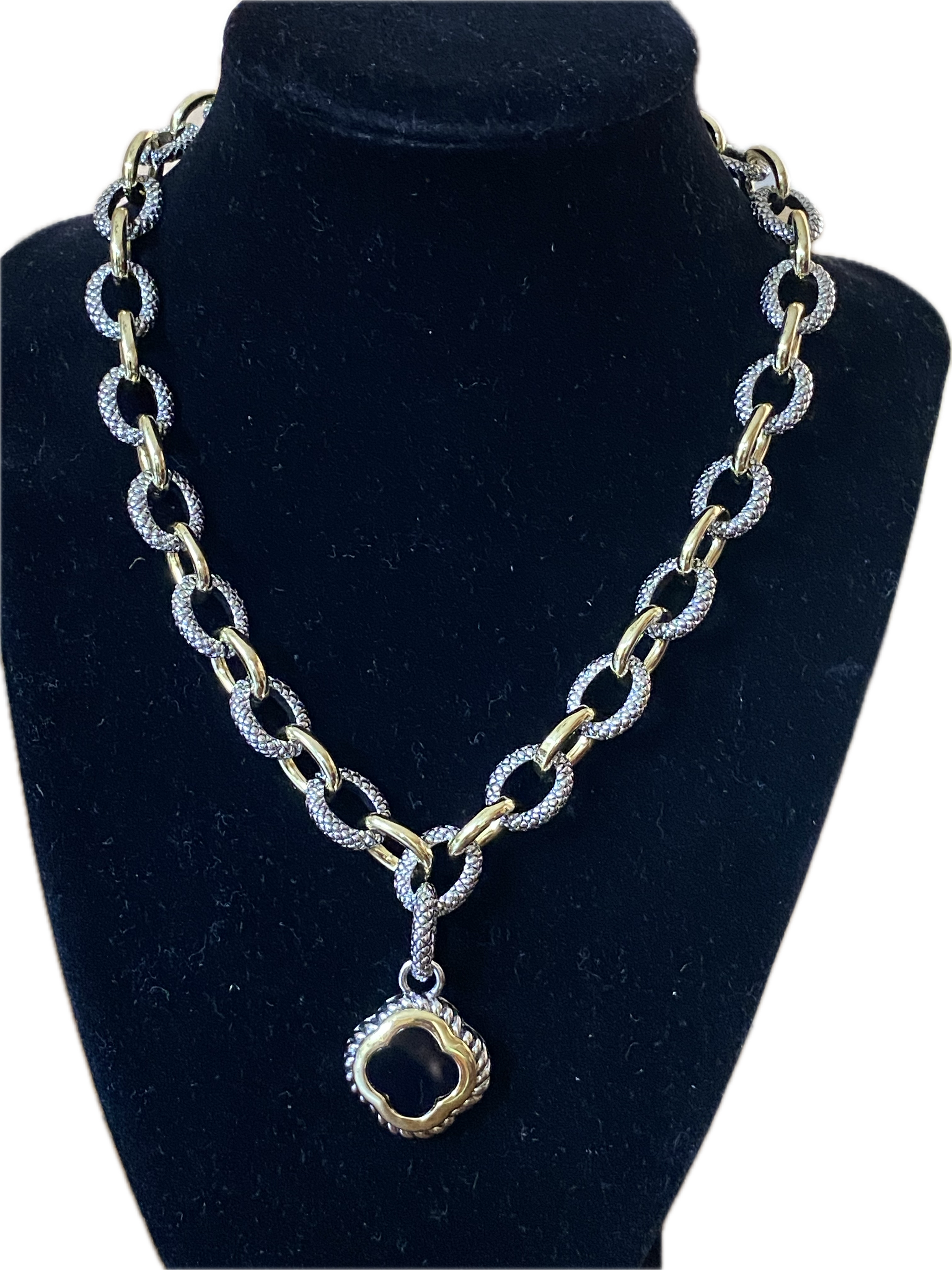 Ladies' Chain Link Clover Pendant Necklace Set