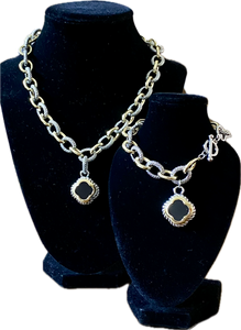 Ladies' Chain Link Clover Pendant Necklace Set