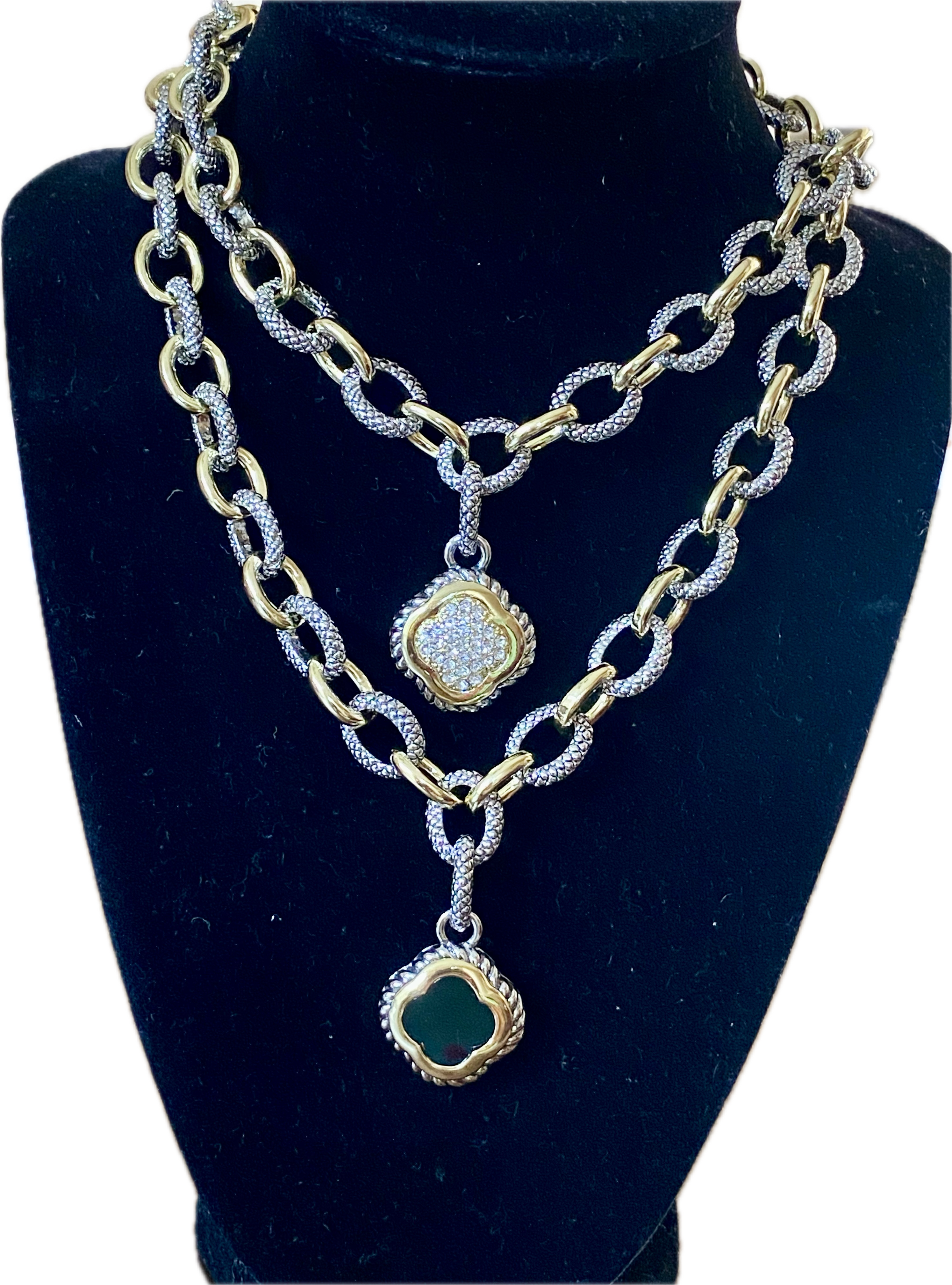 Ladies' Chain Link Clover Pendant Necklace Set