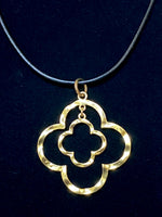 Load image into Gallery viewer, Open Clover Pendant Necklace
