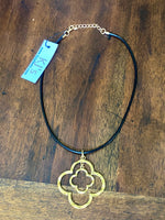 Load image into Gallery viewer, Open Clover Pendant Necklace
