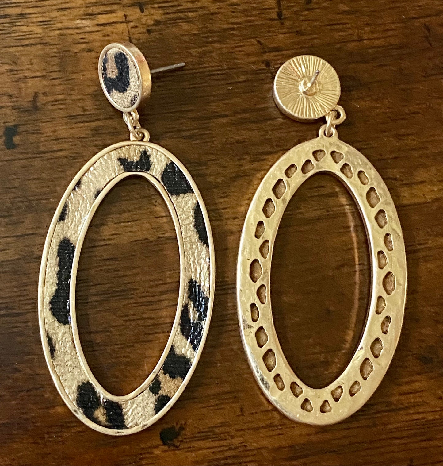 Metal Leopard Print Dangle Earrings